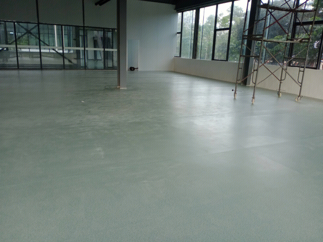 海南?？谒苣z地板安裝工程